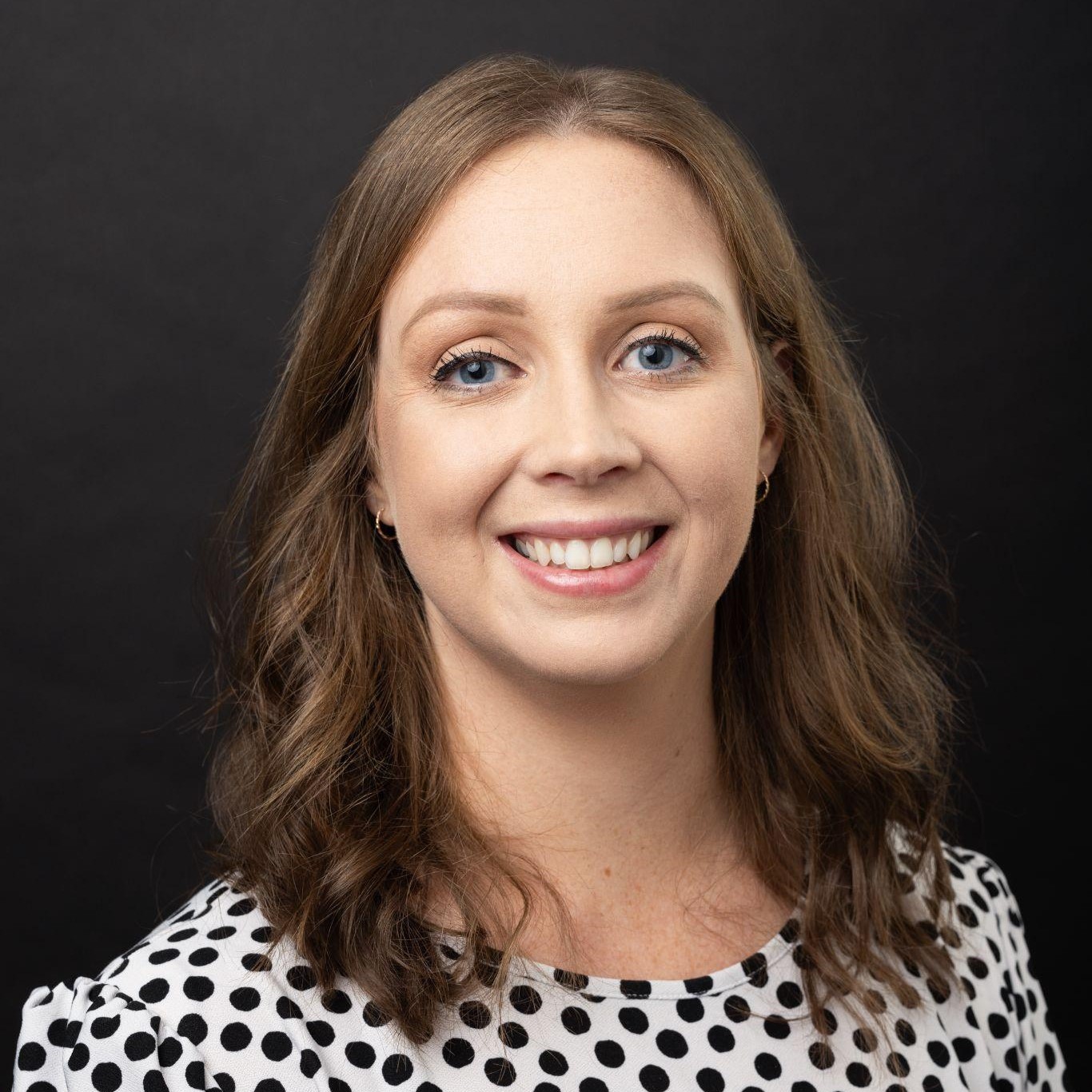Farrah Headshot